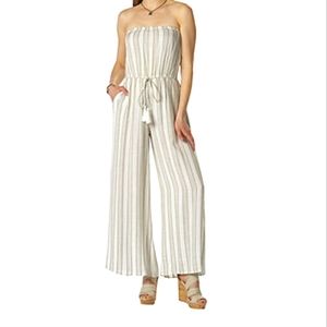 NWOT Vici strapless wide leg jumpsuit